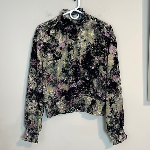 Monkl Tops - Monkl pull over floral abstract blouse